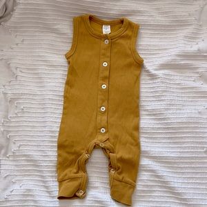 KATE QUINN 3-6M Goldenrod Sleeveless Romper, Excellent condition